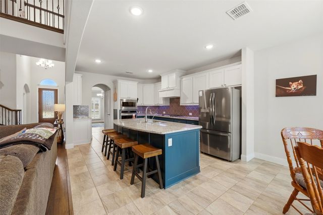 418 Crestview Drive, Midlothian, TX 76065