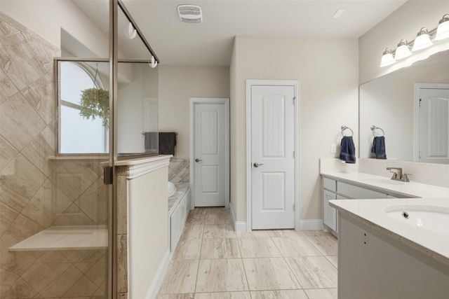 418 Crestview Drive, Midlothian, TX 76065