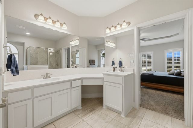 418 Crestview Drive, Midlothian, TX 76065