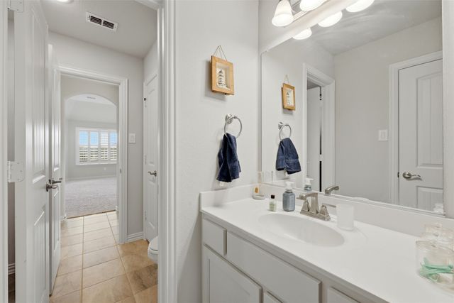 418 Crestview Drive, Midlothian, TX 76065