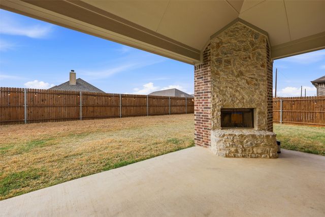 418 Crestview Drive, Midlothian, TX 76065