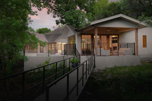 506 Konstanty CIR, West Lake Hills, TX 78746