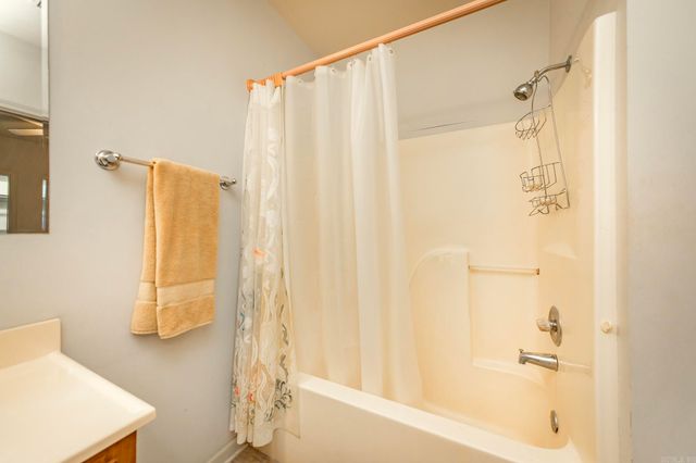1003 E Homan, England, AR 72046