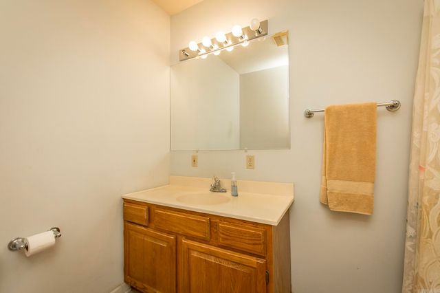 1003 E Homan, England, AR 72046