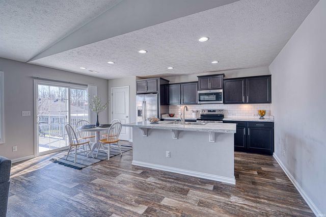 4948 Live Oak Court, Newburgh, IN 47630