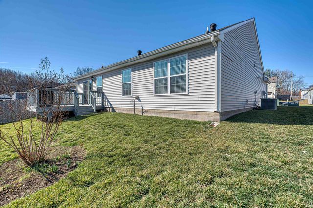 4948 Live Oak Court, Newburgh, IN 47630