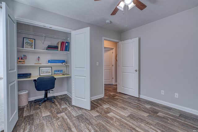 4948 Live Oak Court, Newburgh, IN 47630