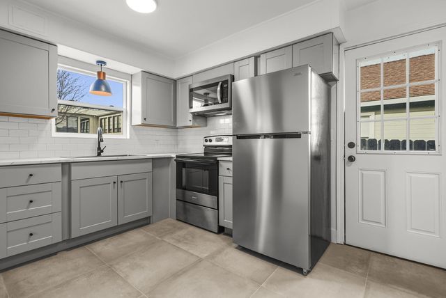 1621-1623 Magnolia Avenue, Redding, CA 96001