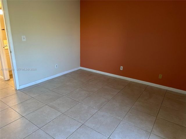 8851 Sunrise Lakes Blvd 112, Sunrise, FL 33322