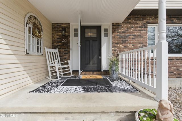 26 Sussex Way, Niskayuna, NY 12309