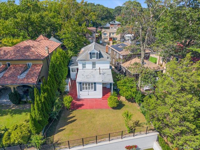 195-12 McLaughlin Avenue, Holliswood, NY 11423