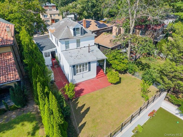 195-12 McLaughlin Avenue, Holliswood, NY 11423