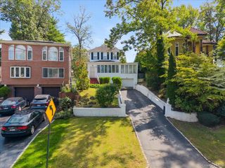 195-12 McLaughlin Avenue, Holliswood, NY 11423