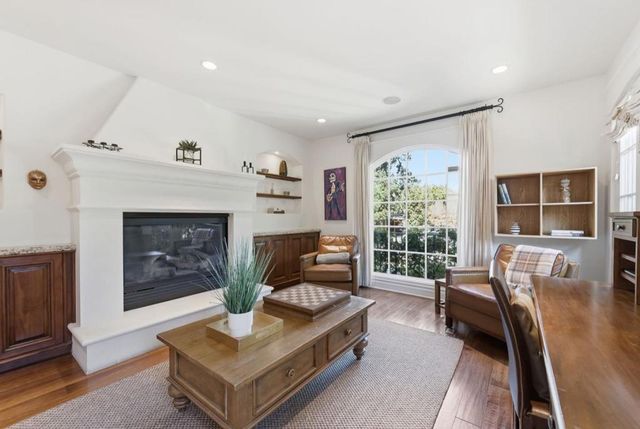 926 Rosewood Avenue, San Carlos, CA 94070