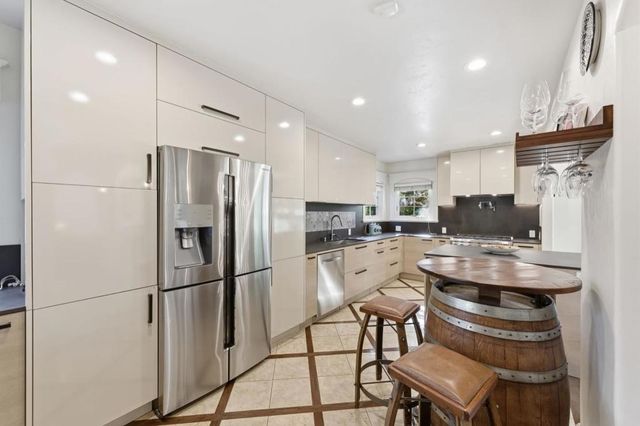 926 Rosewood Avenue, San Carlos, CA 94070