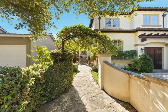 926 Rosewood Avenue, San Carlos, CA 94070