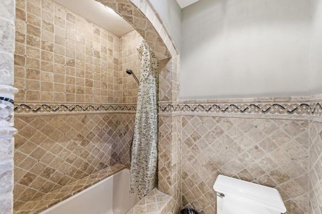 926 Rosewood Avenue, San Carlos, CA 94070