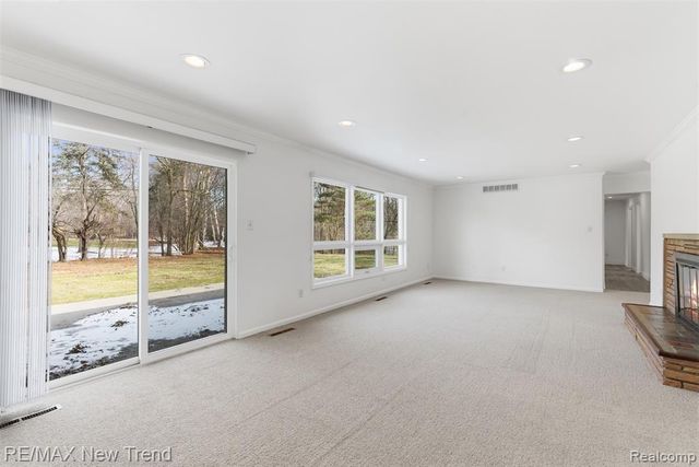 1043 Westview Road, Bloomfield Hills, MI 48304