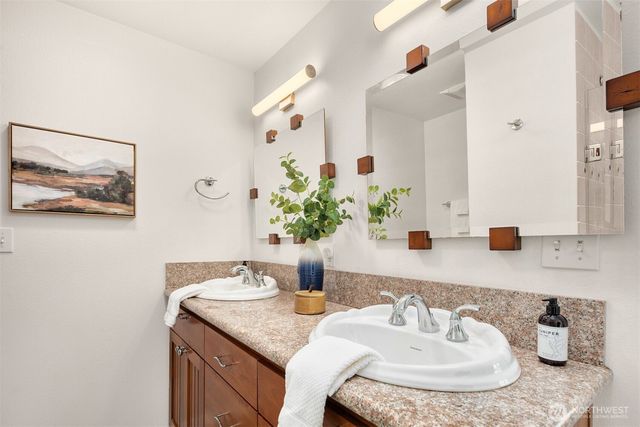 3734 NE 150th Street, Lake Forest Park, WA 98155