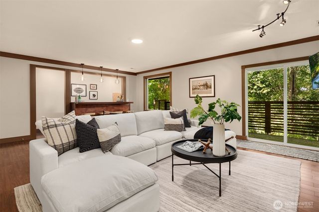 3734 NE 150th Street, Lake Forest Park, WA 98155
