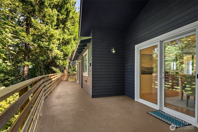 3734 NE 150th Street, Lake Forest Park, WA 98155