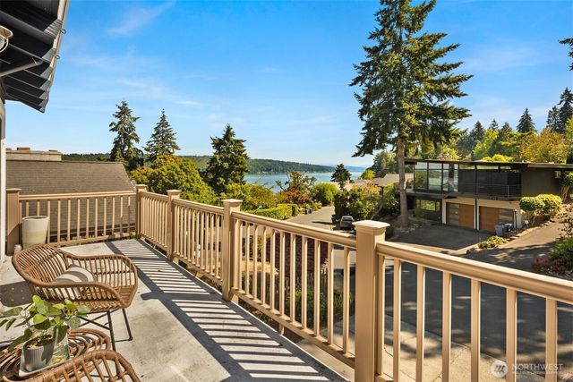 3734 NE 150th Street, Lake Forest Park, WA 98155