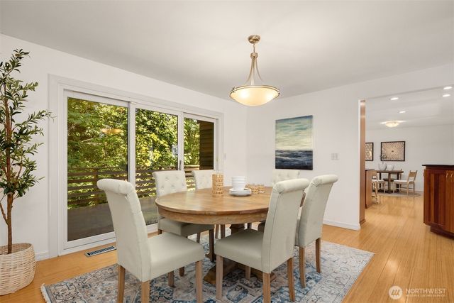 3734 NE 150th Street, Lake Forest Park, WA 98155