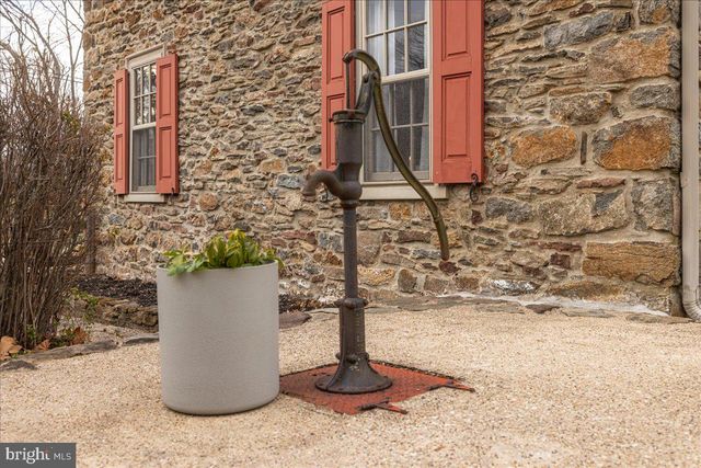 1940 GERYVILLE PIKE, East Greenville, PA 18041