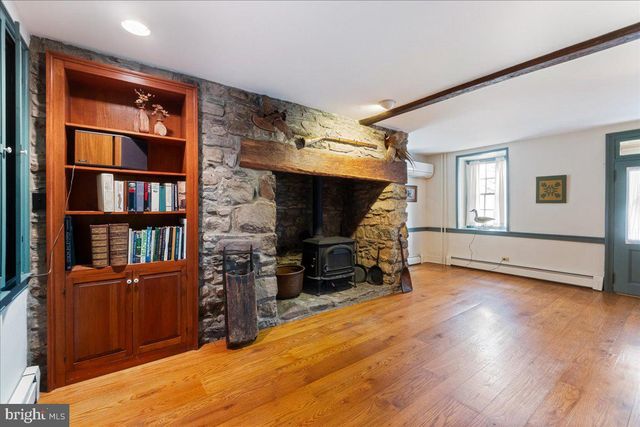 1940 GERYVILLE PIKE, East Greenville, PA 18041