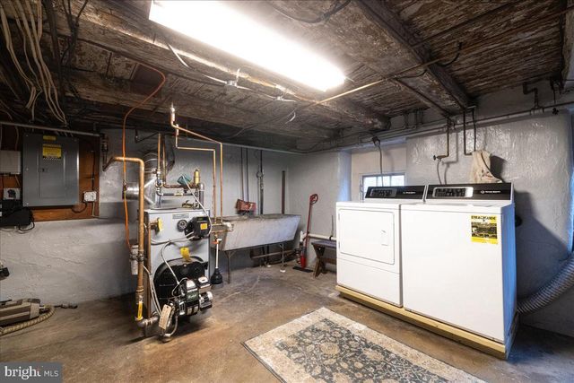 1940 GERYVILLE PIKE, East Greenville, PA 18041