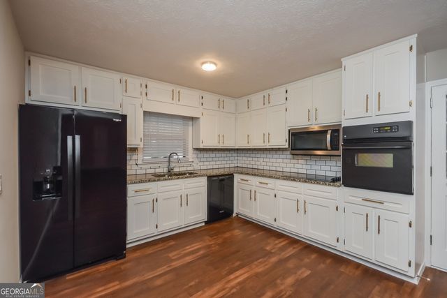 1285 Earle Court SE, Conyers, GA 30013