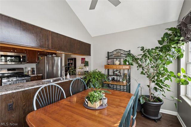 14648 Settlers Way 161, Strongsville, OH 44149