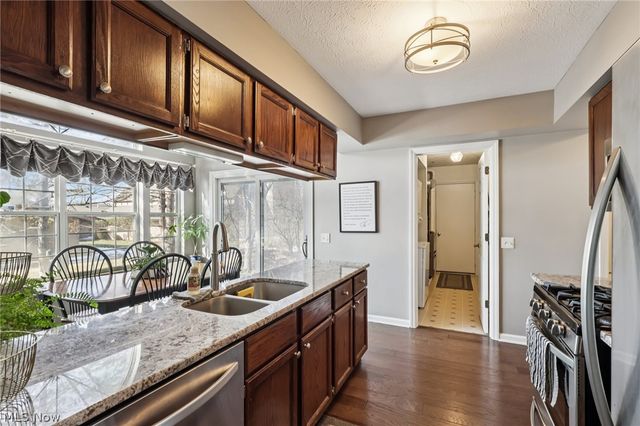 14648 Settlers Way 161, Strongsville, OH 44149