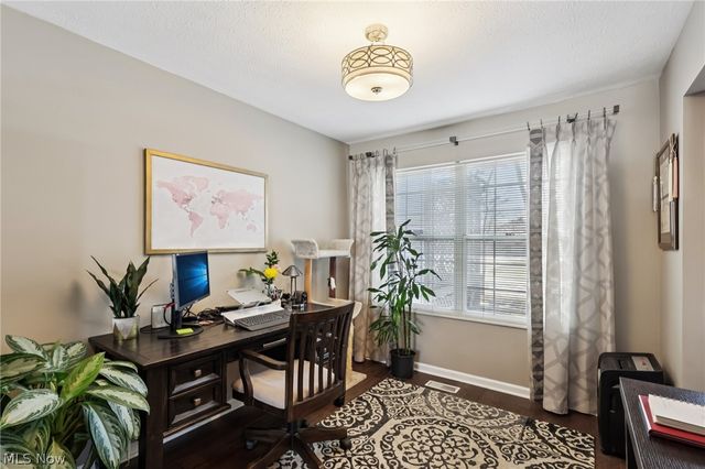 14648 Settlers Way 161, Strongsville, OH 44149