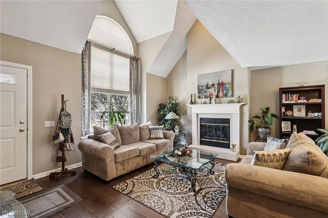 14648 Settlers Way 161, Strongsville, OH 44149