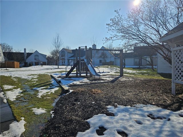 14648 Settlers Way 161, Strongsville, OH 44149