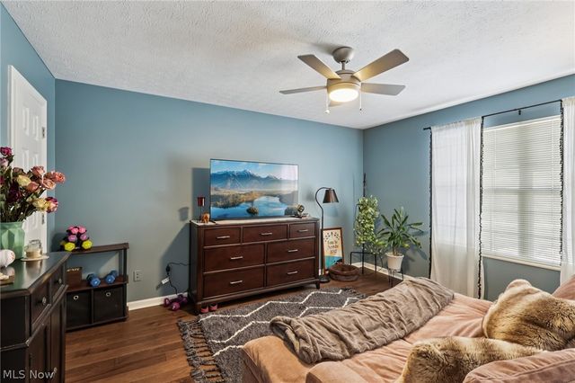 14648 Settlers Way 161, Strongsville, OH 44149