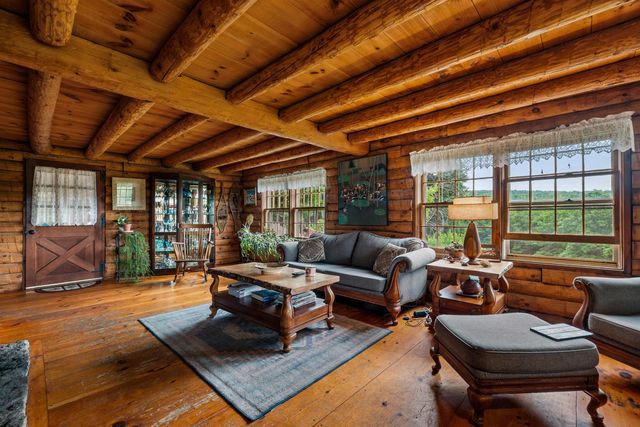 11 Pierce Lake Road, Antrim, NH 03440