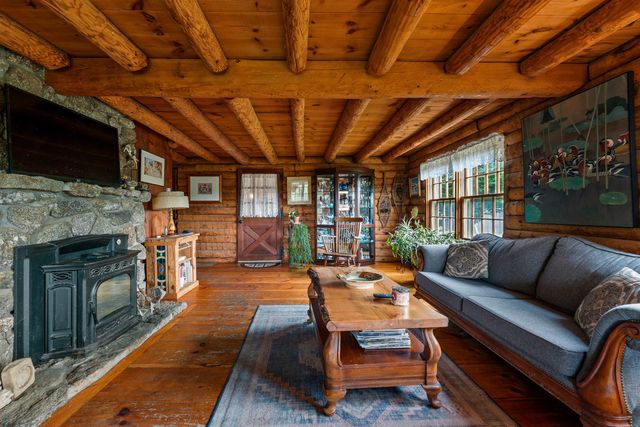 11 Pierce Lake Road, Antrim, NH 03440