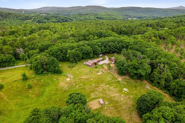 11 Pierce Lake Road, Antrim, NH 03440
