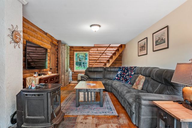 11 Pierce Lake Road, Antrim, NH 03440