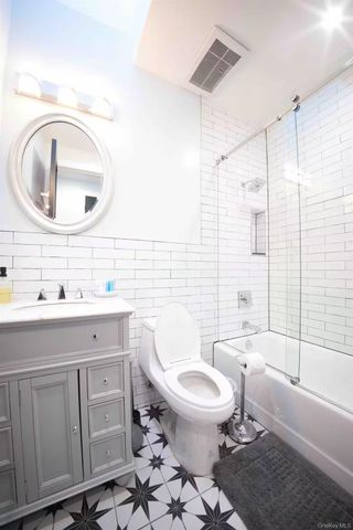 1512 Nostrand Avenue, Brooklyn, NY 11226