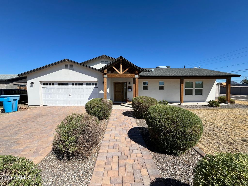 1802 W INDIANOLA Avenue, Phoenix, AZ 85015