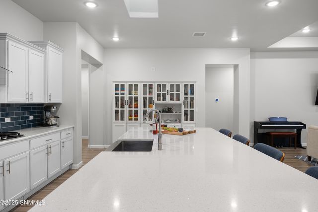 4125 Desert Falls Road, Las Cruces, NM 88011