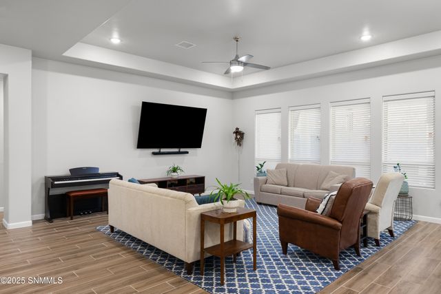 4125 Desert Falls Road, Las Cruces, NM 88011