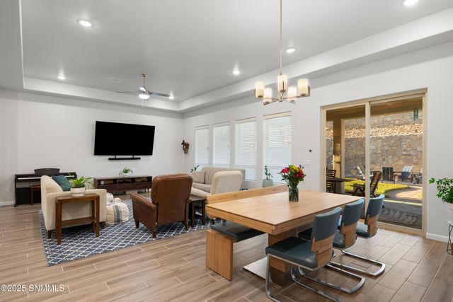 4125 Desert Falls Road, Las Cruces, NM 88011