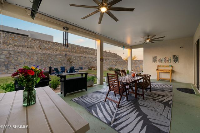 4125 Desert Falls Road, Las Cruces, NM 88011