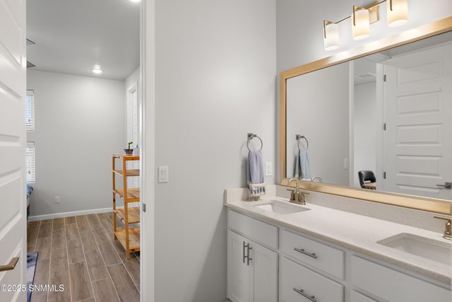 4125 Desert Falls Road, Las Cruces, NM 88011