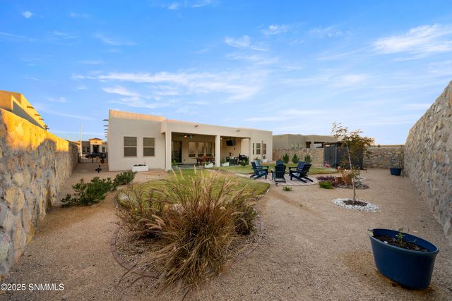 4125 Desert Falls Road, Las Cruces, NM 88011