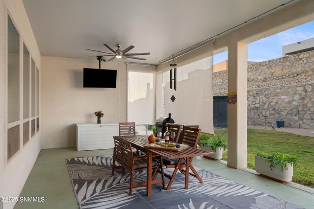 4125 Desert Falls Road, Las Cruces, NM 88011